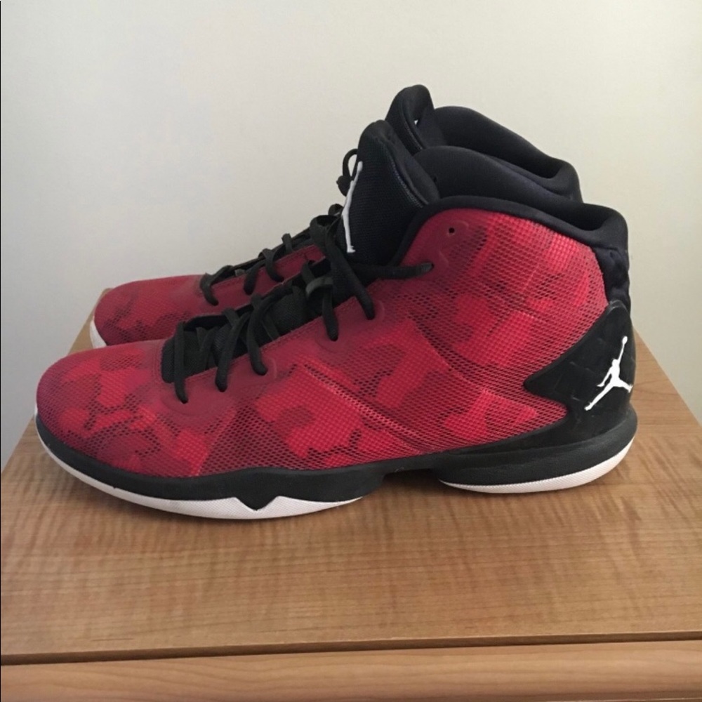 Jordan Superfly 4 Sneakers